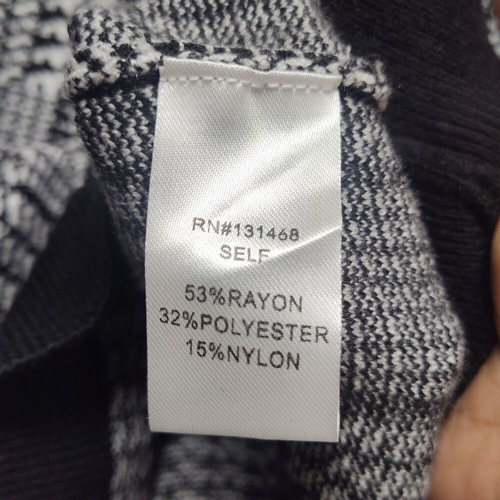 Vici Knit Sweater Women L Black White Houndstooth Plaid Preppy Old Money Casual - Picture 7 of 8